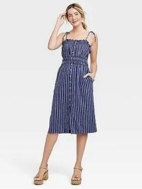 NWT Universal Thread Blue Striped Tie-Shoulder Button Midi Dress